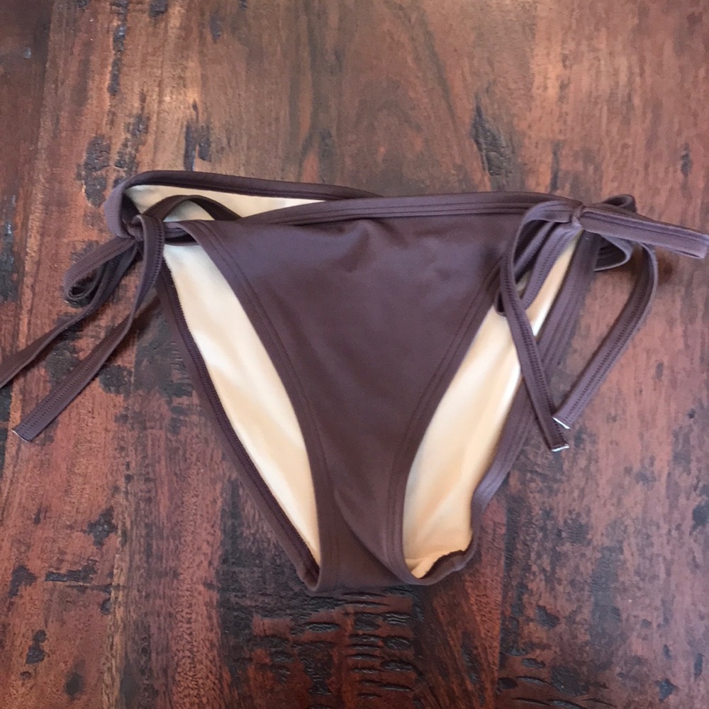 Victoria's Secret string bikini, brown, size small
